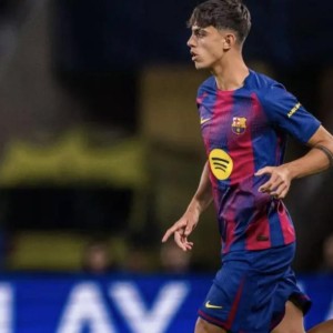 乐鱼官网-每体：弗里克希望贝尔纳尔踢中场时能更简洁地处理球，别拖延